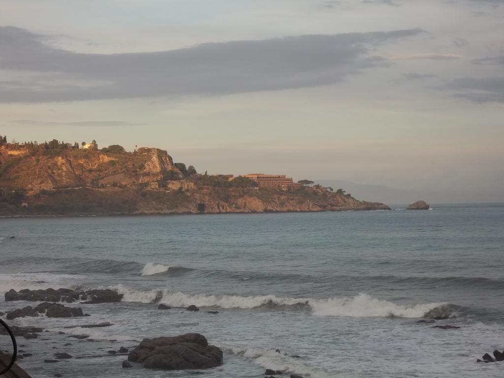 Mare E Monti Villa Giardini Naxos Rom bilde
