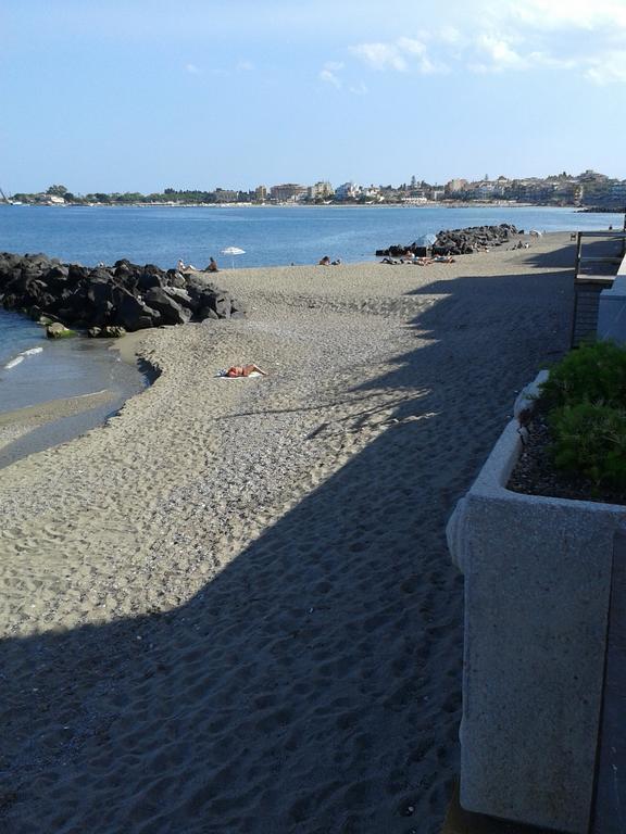 Mare E Monti Villa Giardini Naxos Eksteriør bilde