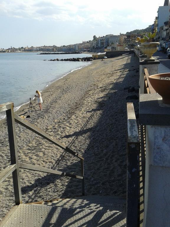 Mare E Monti Villa Giardini Naxos Eksteriør bilde
